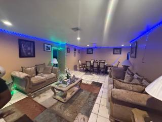 The Luxe Loft - 6