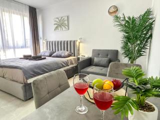 Azure Horizon Living - Durrës - 9