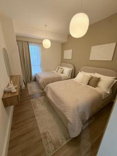 Amwaj Canal View Retreat 2BR Near Beach & Marina - 5