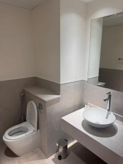 Amwaj Canal View Retreat 2BR Near Beach & Marina - 2