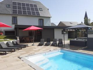 GITE DE L'AUTAN - Villa 8 pers-4 salles de bain indépendantes, piscine chauffée et Spa - Durenque - 0