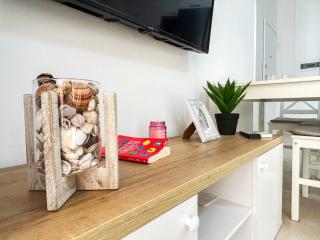 Harbor Light Suites - 1