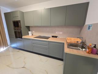 Serenity Suites No 2 - 4
