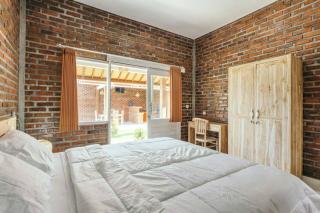 Monik Guest House - 9