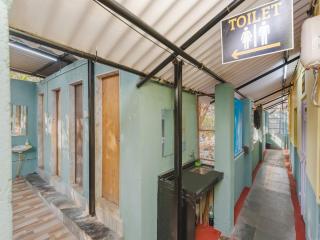 Hangout Cabin Dormitory - Mumbai - 7