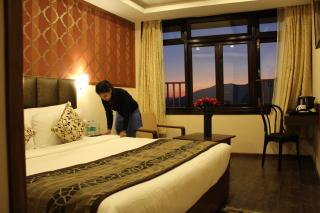 Hotel Orchid - 9