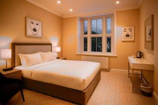 The Hadley Hotel - New Barnet - 1