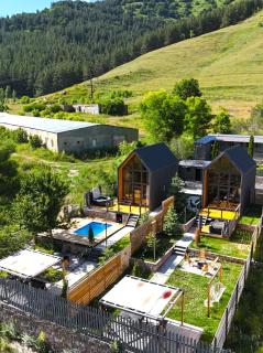 White Scandinavian Barn House - 9