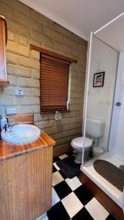 BEAUTIFUL RETREAT - 20 mins to CBD and only 10 mins to MONA! - Collinsvale - 6