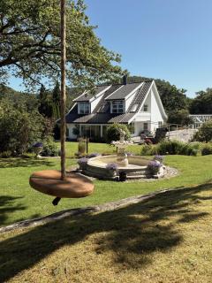 Stylish Villa - Boat, Greenhouse & Majestic Oaks - 0