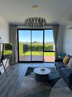 Paradise Retreat - Tauranga - 8