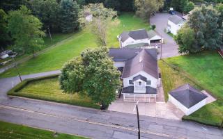 Charming 2-Bedroom, 1-Bath Getaway - 9