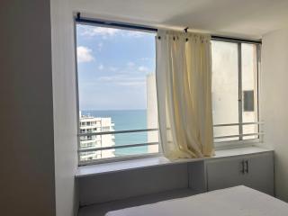 Vista Lateral al Mar, ApartaEstudio , Cerca Hotel Hilton y Salida al Mar - 6