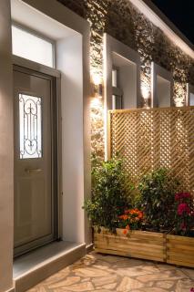 Ionis Apartment 1 - 6