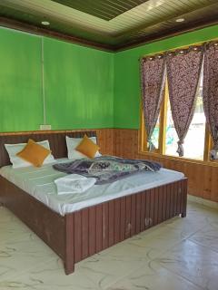 Shivaay view point guest house - 4