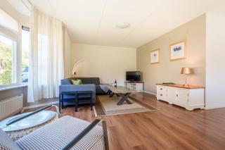 Rustiek en ruimtelijk vakantiehuis in Schoonloo - 4