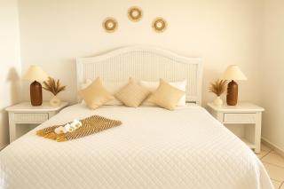 Lovely Seafront Apartment with Breathtaking Seaviews - Cupecoy - 7