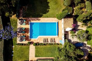 Lovely Very Private Villa with Beautiful Gardens - 6