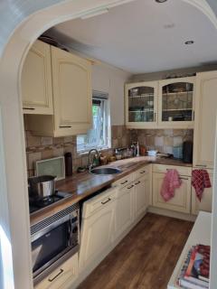 Ruim Chalet op een rustige plek en bij de bossen en dicht bij een meer - 5