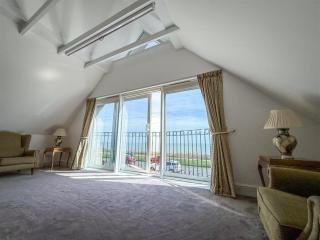 Oceanfront 4BR Beach Retreat - 6