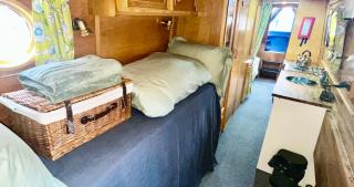 Daisy Mutler Holiday Boat Hire - Bletchley - 6
