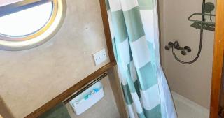 Daisy Mutler Holiday Boat Hire - 1