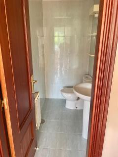 Chalet adosado con amplio jardín - 4