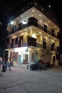 Hotel Madhurya Inn - Ujjain - 1