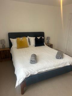Spacious Town house 2 bed 2 mins 2 beach - 3