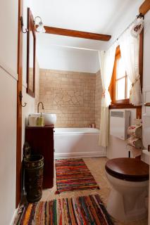 Căsuța cu Alune -  - 4