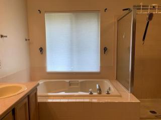 Cedar River one bedroom in a four bedroom house - 1