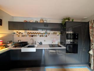 Grosvenor Studio Apartment - 8