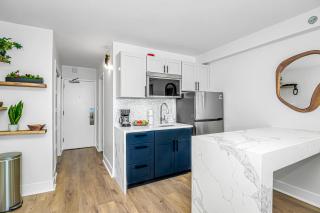 Breathtaking Luxury Beach Escape with Oceanfront Views-Landmark 731 - 7