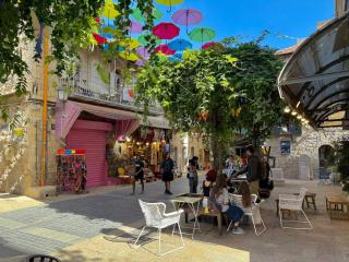 Authentic Jerusalem Apt, Cosy and Central! - 1
