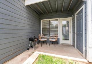 Up to 16 People - Lux Retreat - Austin - 6