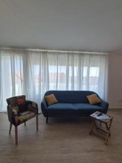 Seaview Art Studio with balcony - 5