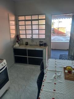 Casa aconchegante com quintal grande para vários carros - Araçatuba - 4