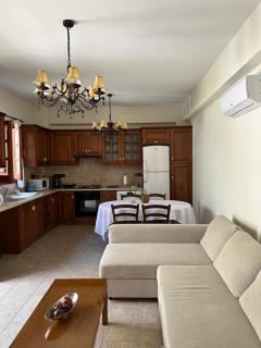 Villa Saint George Stone Costa Demetriou - Kathikas - 5