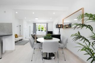 Denham Close 3 Bedroom and 1 Bathroom Home - 2