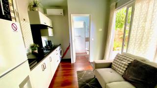 Tiny house with pool near Vaiava beach - 1