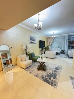 Luxury 2 Bedroom with Sea Views - Ajman - 9