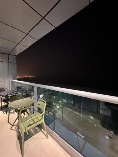 Luxury 2 Bedroom with Sea Views - Ajman - 4