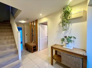 Spacious 4 bed house in Aylesbury - Buckinghamshire - 0