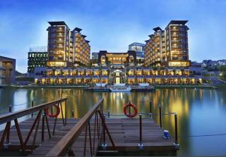 Aston Sentul Lake Resort & Conference Center - Karangtengah - 1