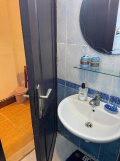 Furnished one bedroom apartment - Amman - 8