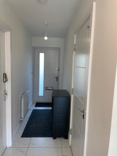 Brand-New, 2 Private Bedrooms Available, Stunning Views, Stoke Hospital, Alton Towers, Keele University, Trentham Gardens, Free Parking & Wi-Fi - Silverdale - 6