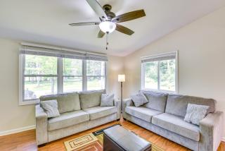 2 Mi to Warren Dunes: Sawyer Apartment w/ Deck! - 7