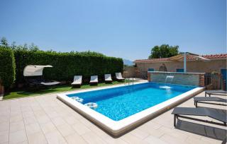 Stunning Home In Sestanovac With Wifi - Šestanovac - 1