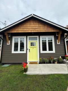 Brass Apple Cottage - Campbell River - 0