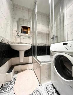 Pabianice 3 pokoje , parter 10 min od portu Łódź - 2